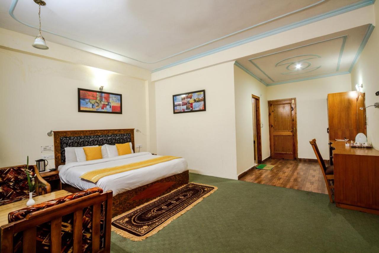 Hotel Prini Palace Manāli Eksteriør bilde